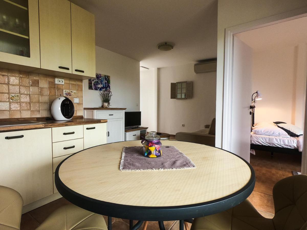 Apartments Summer Touch Petrčane Extérieur photo