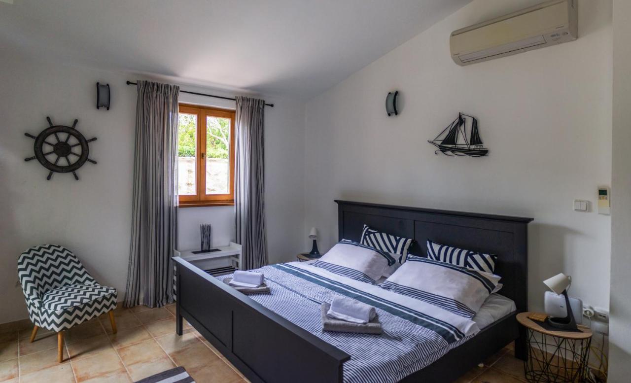 Apartments Summer Touch Petrčane Extérieur photo