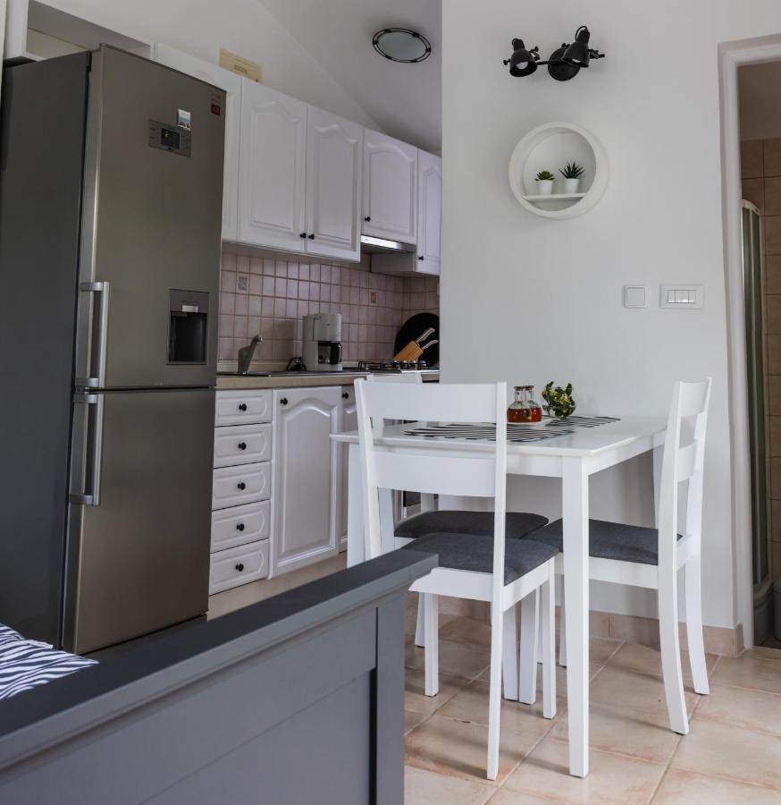 Apartments Summer Touch Petrčane Extérieur photo